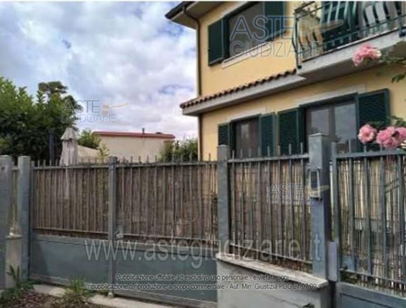 Villa de 6 dormitorios en Latina, Italy No. 361877