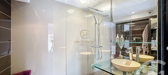 5 chambres Maison de ville à Saint-Joseph, France No. 199226 10