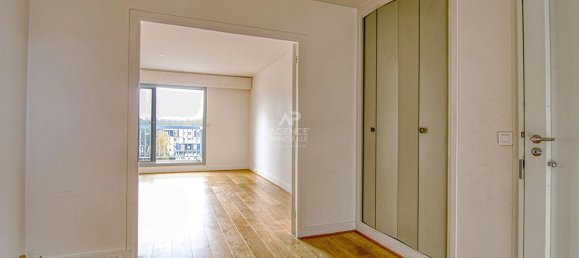 2 chambres Appartement à Versailles, France No. 291787 5