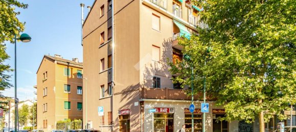 2 rooms Apartment in Sesto San Giovanni, Italy No. 305664 4