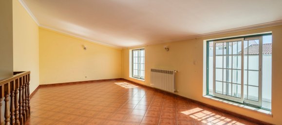 4 غرف نوم منزل ذو طابقين في Leiria, Portugal رقم 150951 2