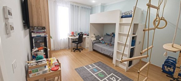 Коммерческая недвижимость с 4 спальнями в Сант-Андреу, Испания № 147127 4