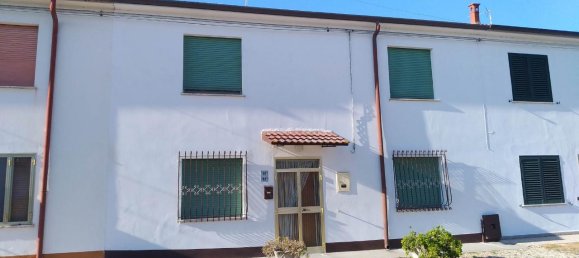 Casa de 6 habitaciónes en Tresignana, Italy No. 62681 2