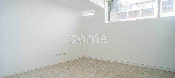 Gewerbliche Immobilie in Paredes, Portugal 145m², Nr. 14372 11