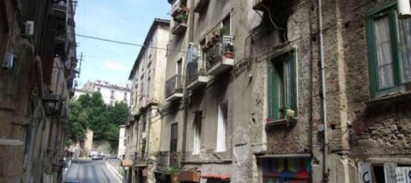 9 rooms Apartment in Cosenza, Italy No. 182306 12
