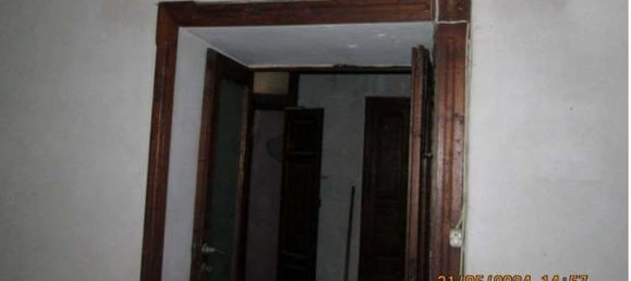 9 rooms Apartment in Cosenza, Italy No. 182306 17