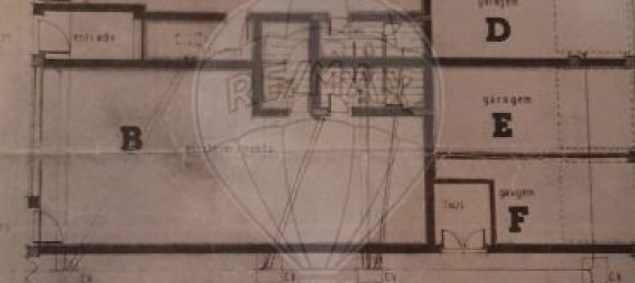 79m² Commercial property in Vila Nova de Gaia, Portugal No. 14901 14