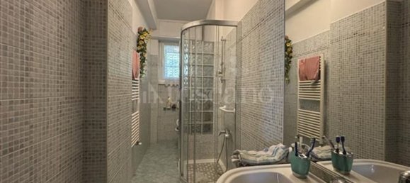 4 bedrooms Apartment in Milan, Italy No. 360731 9