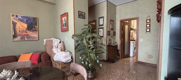 4 bedrooms Apartment in Milan, Italy No. 360731 3