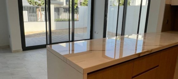 4 bedrooms Villa in Dubai Land, UAE No. 110526 4