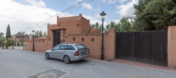 4 bedrooms House in Alfacar, Spain No. 170038 5