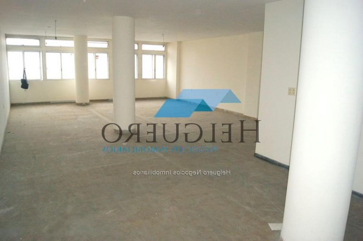 Oficina de 1 dormitorio en Montevideo, Uruguay No. 13270