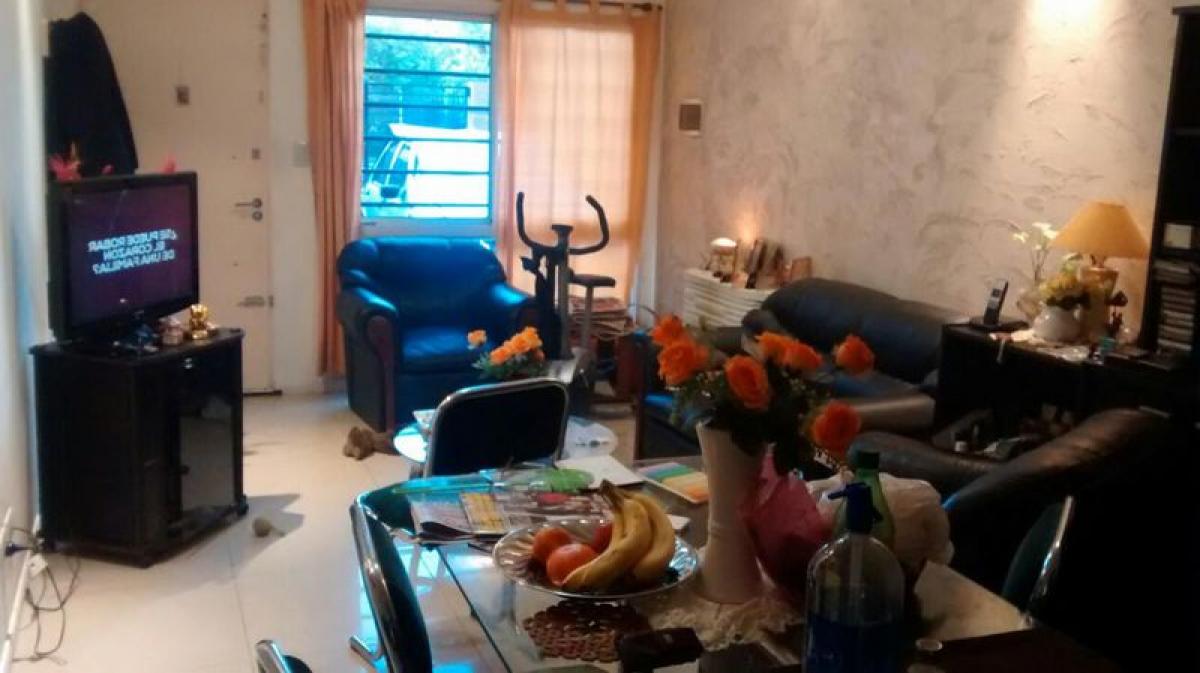 Studio in Bermudez, Argentina No. 86666