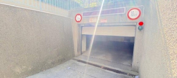  Garage in Vienna, Austria No. 139612 3