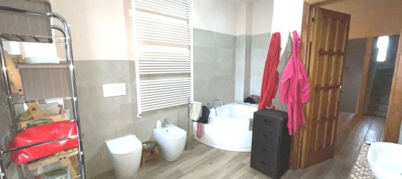 Дом с 6 комнатами в Сардиния, Италия № 244101 18