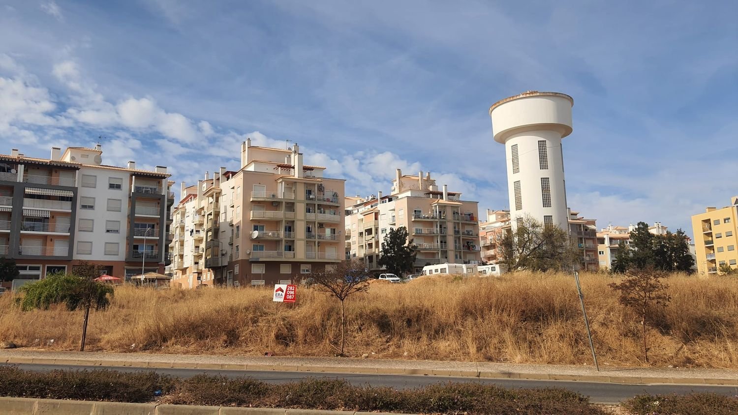  Land in Armacao de Pera, Portugal No. 349909