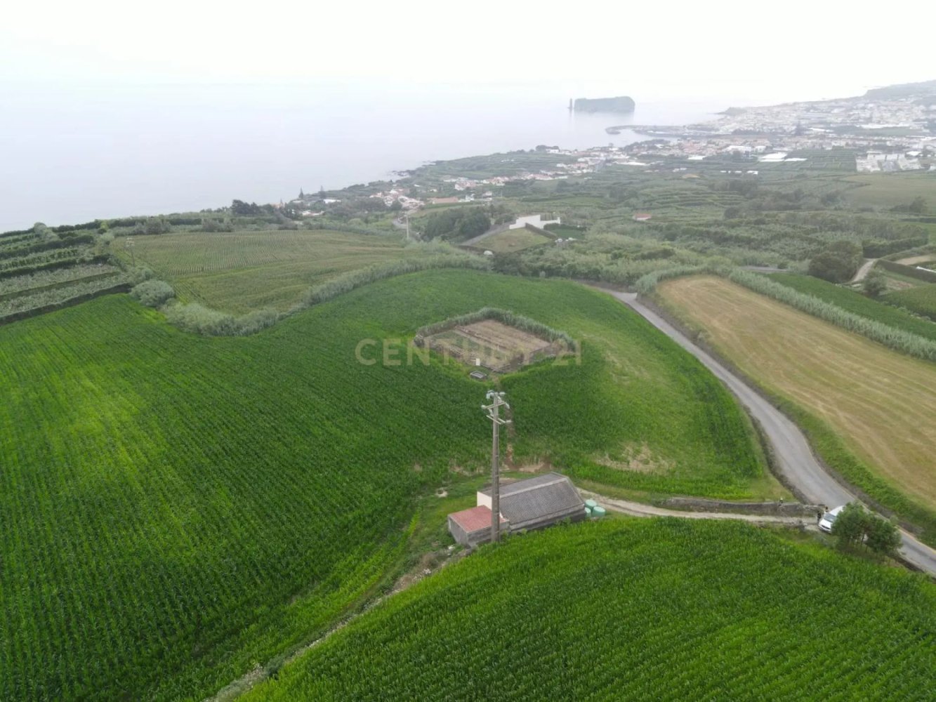 Земельный участок в Вила Франка ду Кампу, Португалия № 310043