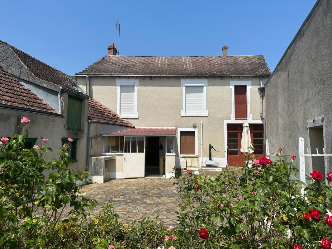 4 chambres Maison de ville à Thevet-Saint-Julien, France No. 87505