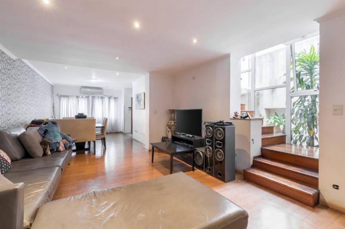 Дом с 3 спальнями в Буэнос-Айрес, Аргентина № 93373