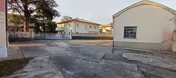 6-Zimmer Villa in Carobbio degli Angeli, Italy, Nr. 170551 33