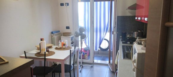 Apartamento T4 em Campi Bisenzio, Italy N.º 319698 16
