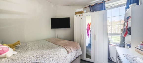 2 bedrooms Apartment in London, United Kingdom No. 7639 11