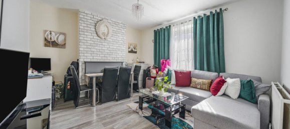 2 bedrooms Apartment in London, United Kingdom No. 7639 2