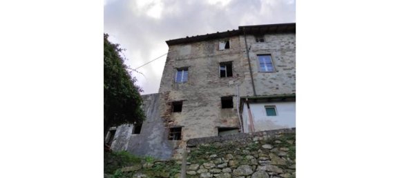 4 rooms House in Capannori, Italy No. 252469 2