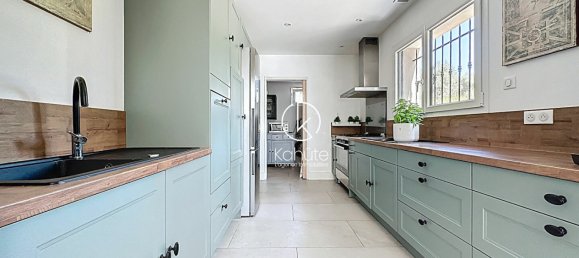 4 bedrooms Castles in Cotignac, France No. 285932 8