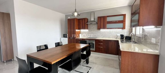 3 bedrooms Apartment in San Gwann, Malta No. 5177 4