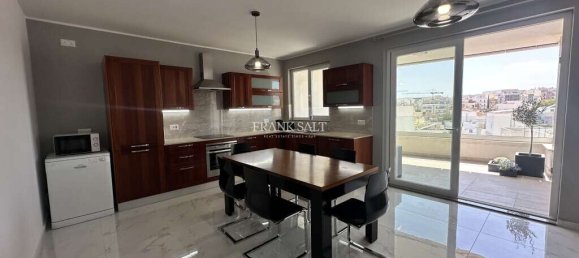 3 bedrooms Apartment in San Gwann, Malta No. 5177 2