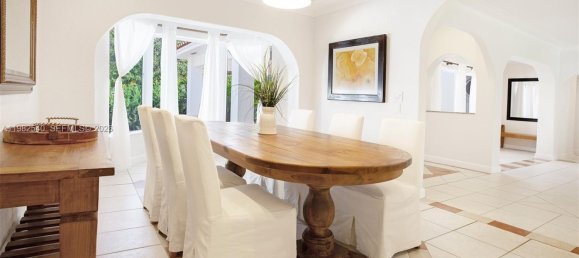 5 dormitorios villa en venta en Miami, Miami-Dade, Florida, USA № 615768 14