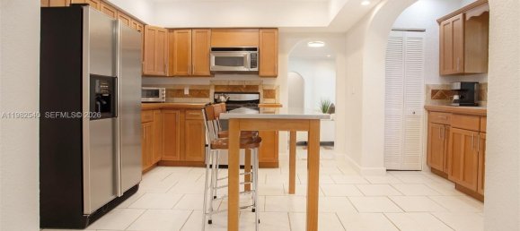 5 dormitorios villa en venta en Miami, Miami-Dade, Florida, USA № 615768 7