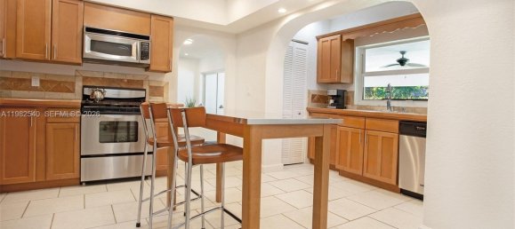 5 dormitorios villa en venta en Miami, Miami-Dade, Florida, USA № 615768 6