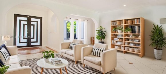 5 dormitorios villa en venta en Miami, Miami-Dade, Florida, USA № 615768 22