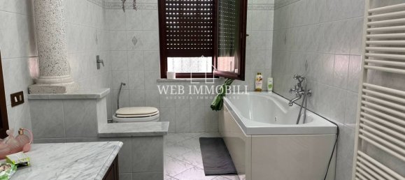 2 Schlafzimmer Villa in Vigevano, Italy, Nr. 326524 8