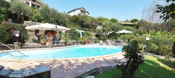 4 Schlafzimmer Villa in Rapallo, Italy, Nr. 35847 28