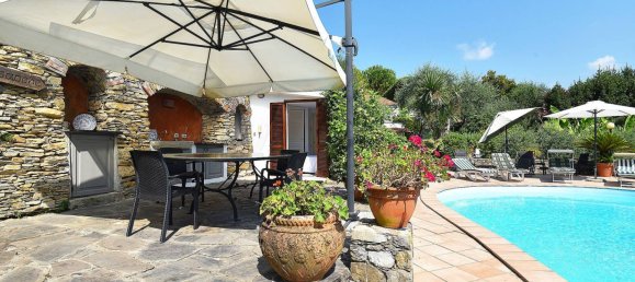 4 Schlafzimmer Villa in Rapallo, Italy, Nr. 35847 3