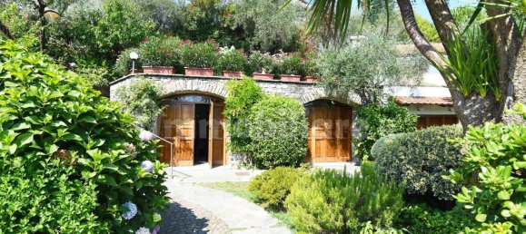 4 Schlafzimmer Villa in Rapallo, Italy, Nr. 35847 4
