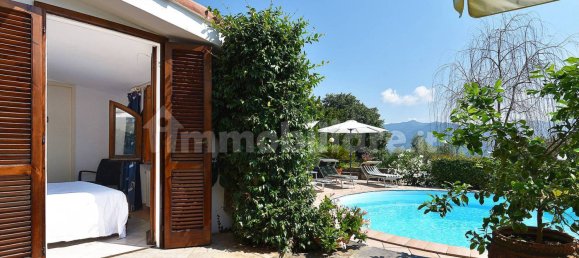 4 Schlafzimmer Villa in Rapallo, Italy, Nr. 35847 12
