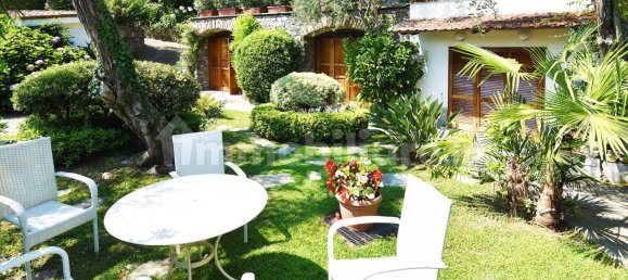 4 Schlafzimmer Villa in Rapallo, Italy, Nr. 35847 9