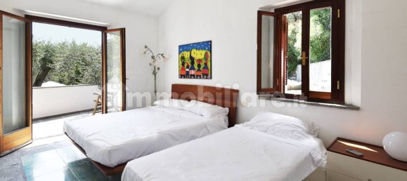 4 Schlafzimmer Villa in Rapallo, Italy, Nr. 35847 16