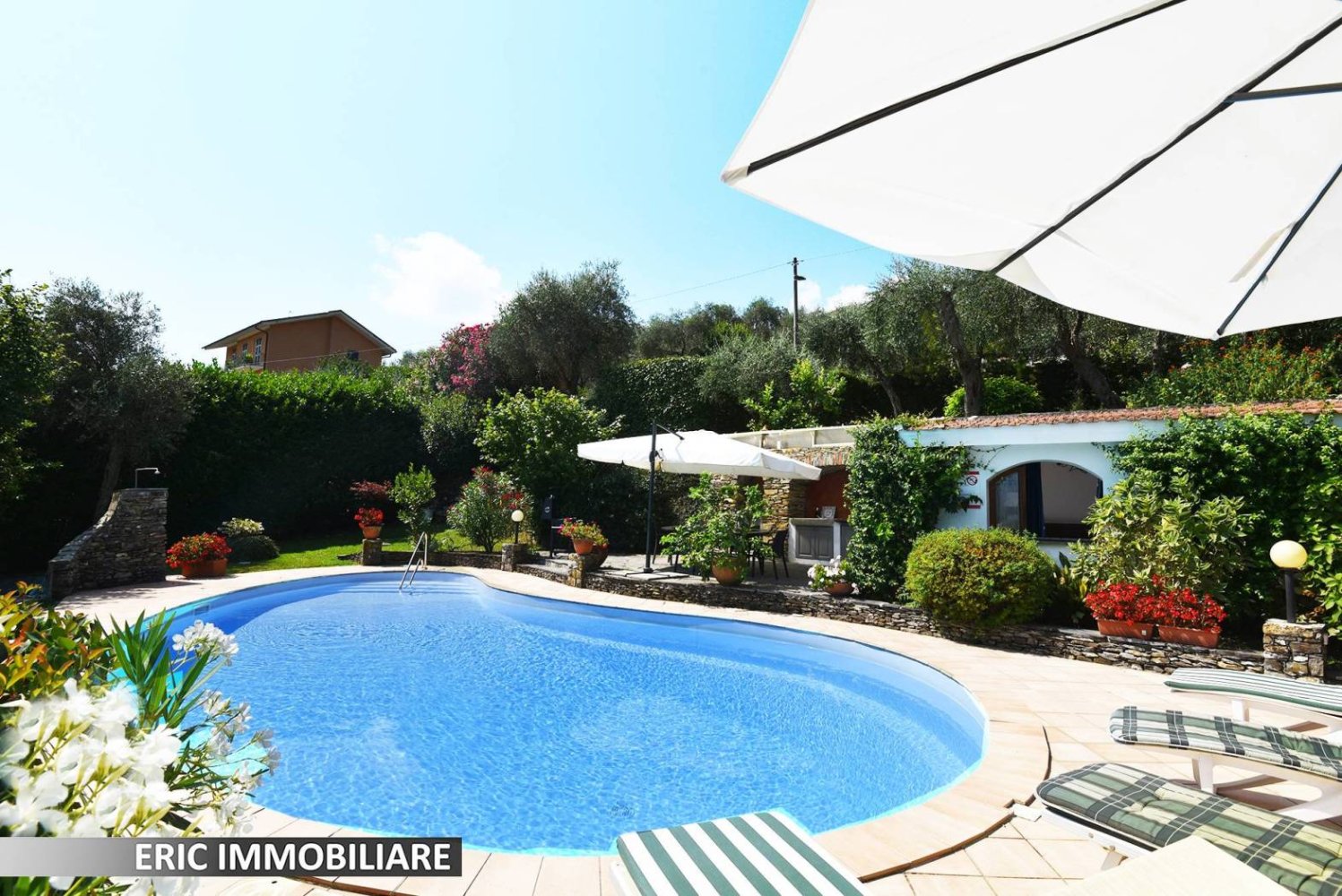 4 Schlafzimmer Villa in Rapallo, Italy, Nr. 35847