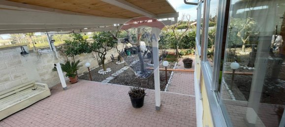 3 Schlafzimmer Villa in Trani, Italy, Nr. 319506 6