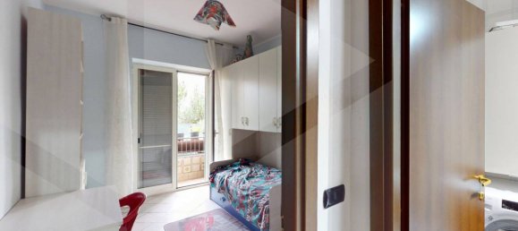 2 rooms Apartment in Pomigliano d'Arco, Italy No. 22524 3