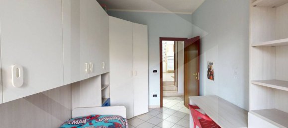 2 rooms Apartment in Pomigliano d'Arco, Italy No. 22524 5