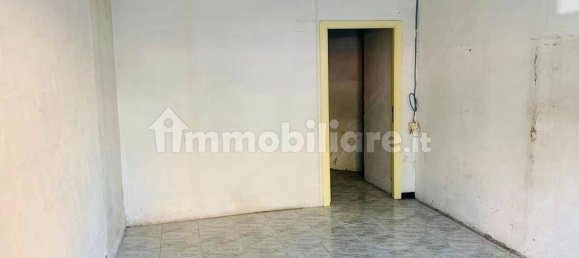 2-salle Propriété commerciale à Rome, Italy No. 170125 6