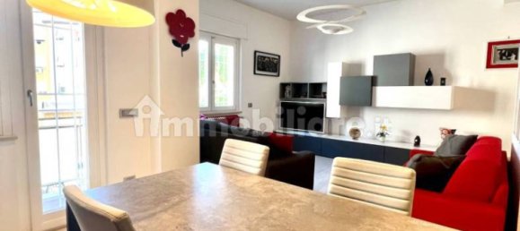 2 bedrooms Apartment in Rome, Italy No. 345544 2