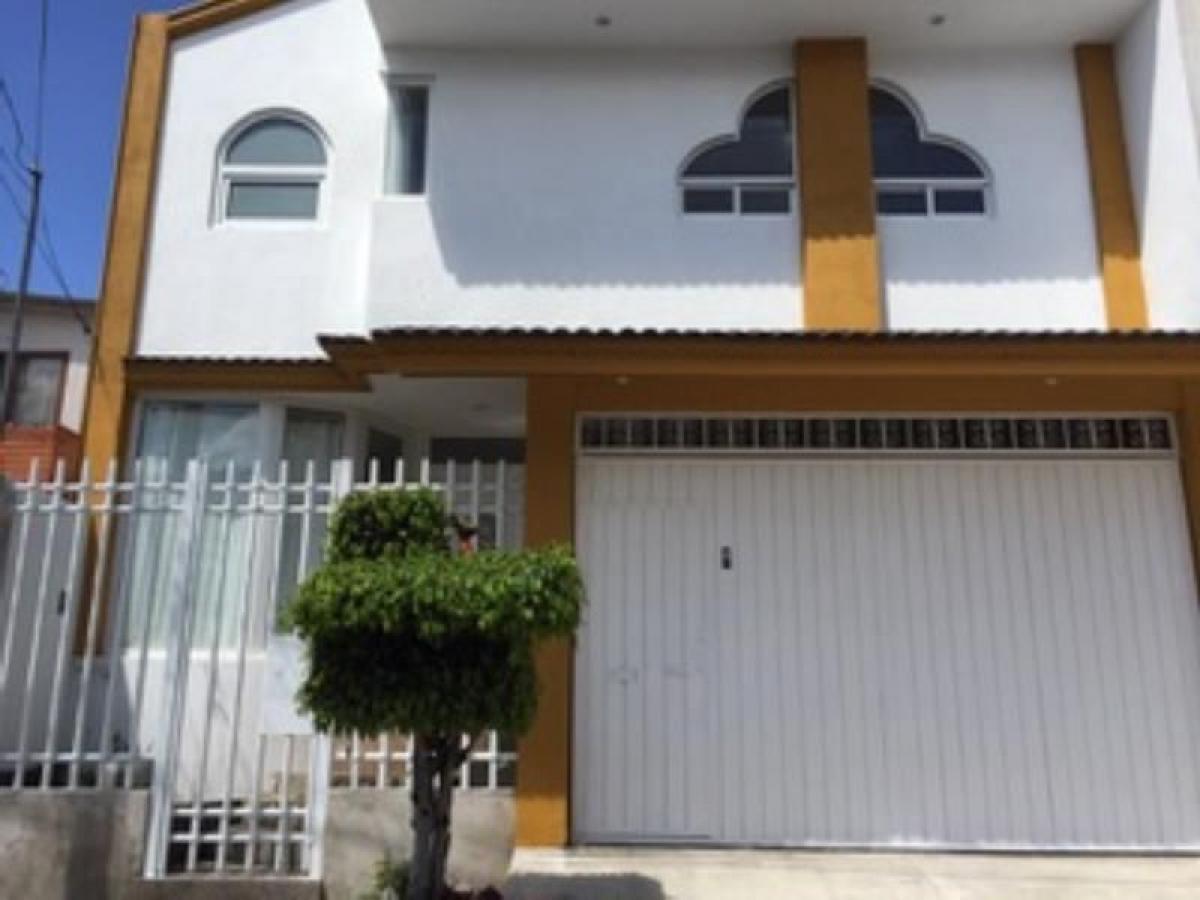 Casa de 4 dormitorios en Puebla, Mexico No. 176081