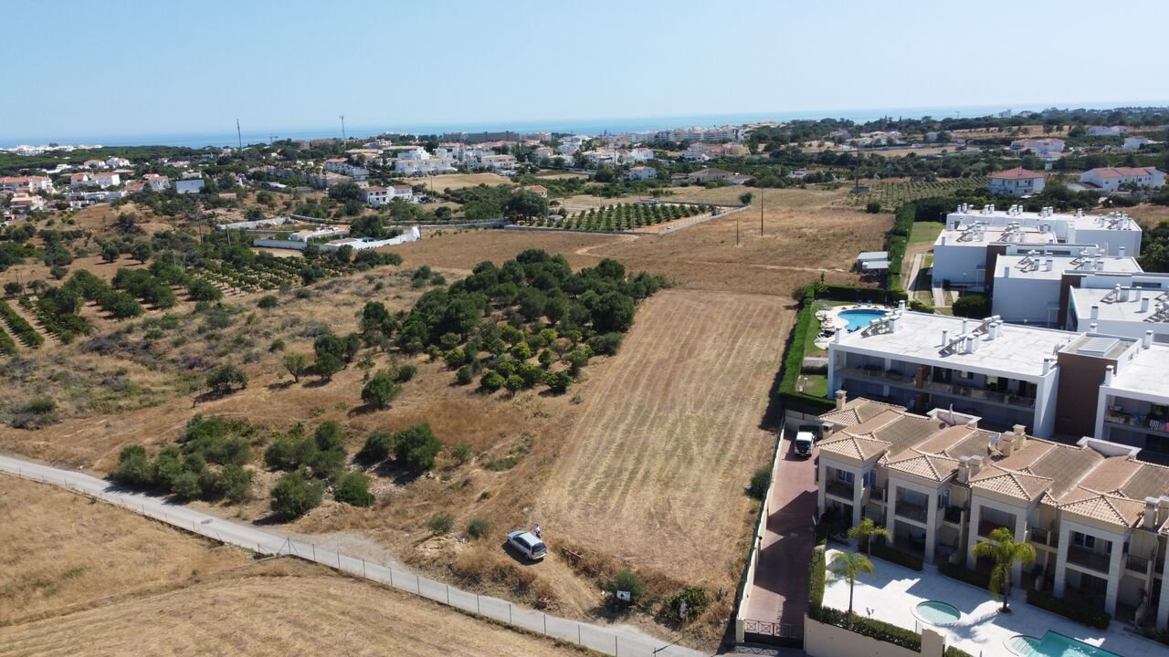 Terreno en Albufeira, Portugal No. 140439